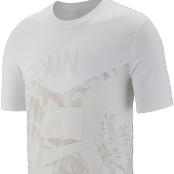 AUTHENTIC NIKE NSW TROPICANO AOP XL T-SHIRT Rare